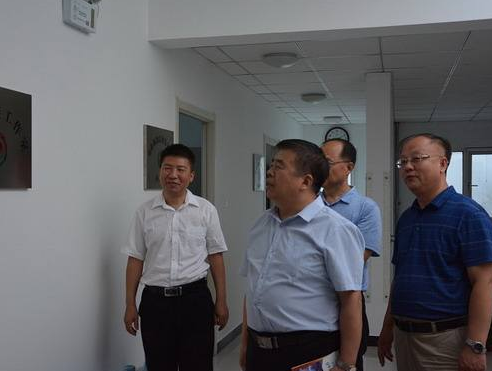 司法部、司法局領(lǐng)導(dǎo)蒞臨粵泰司法鑒定所調(diào)研指導(dǎo)工作